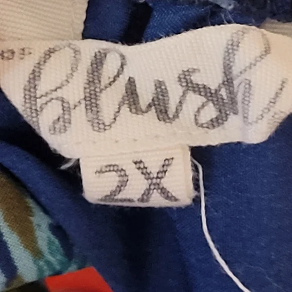 A hint of Blush off shoulders dress size 2X - Picture 6 of 7